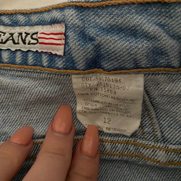 Vintage Zena Jean Shorts - Picture 4 of 4